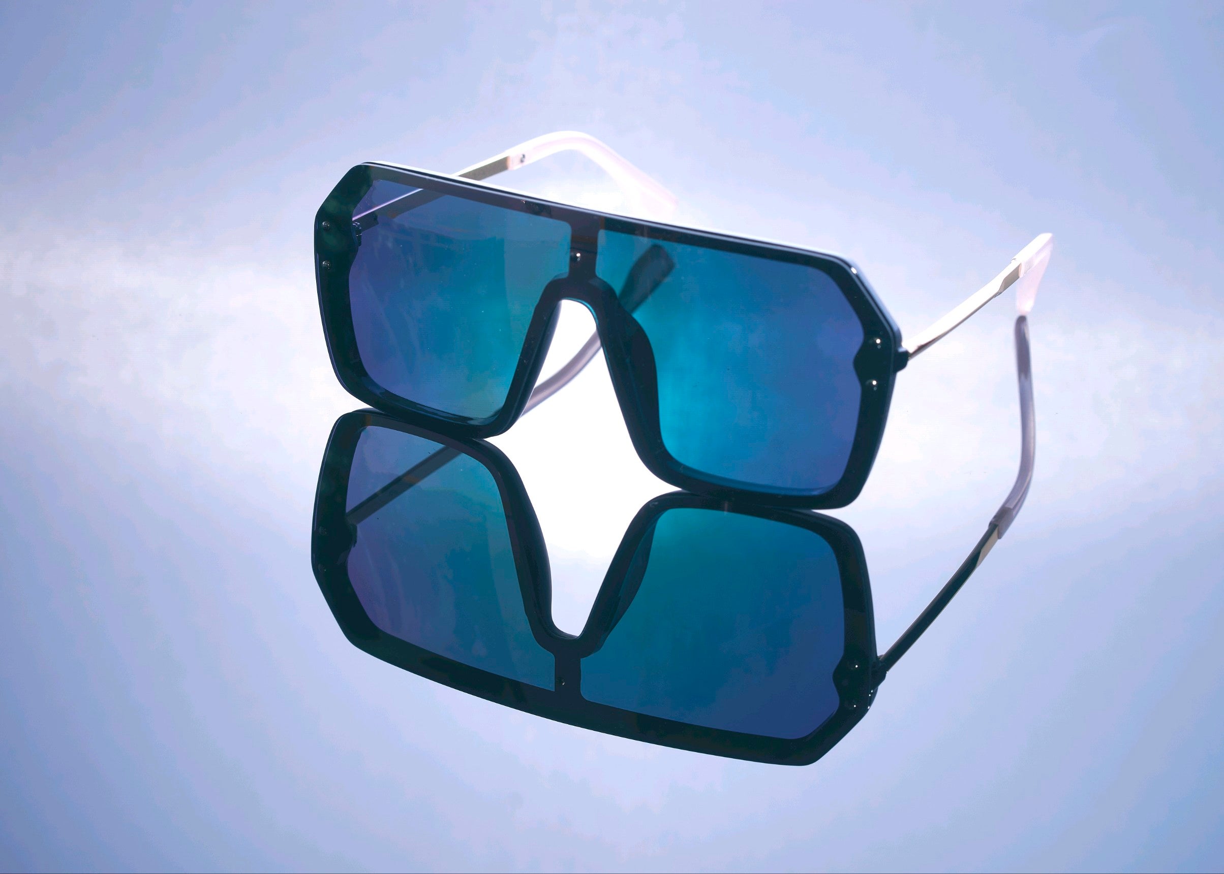 Stylish Retro Design Blue